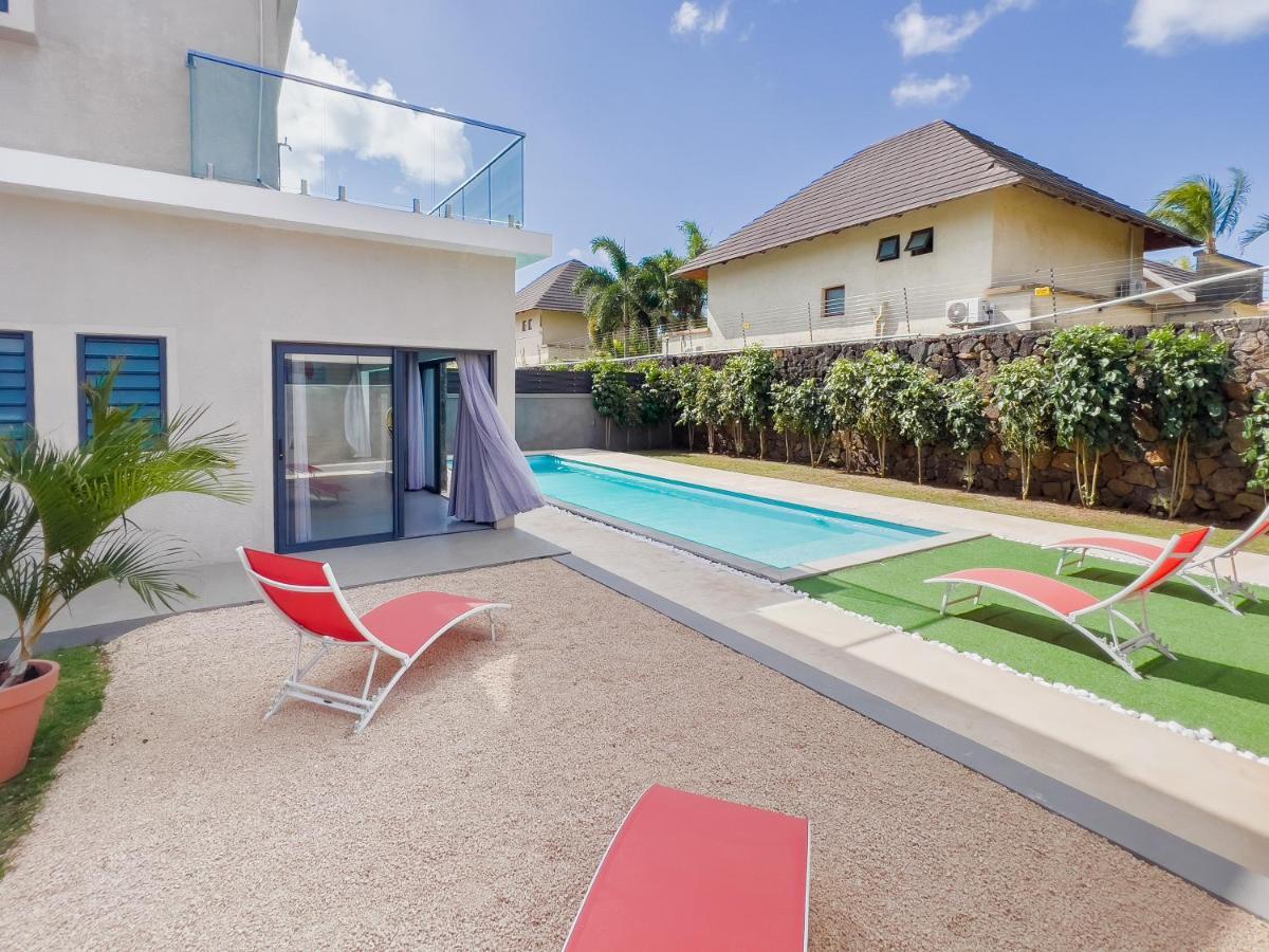 Spacious 4 Bedrooms Villa With Infinity Pool Grand Baie Exterior photo